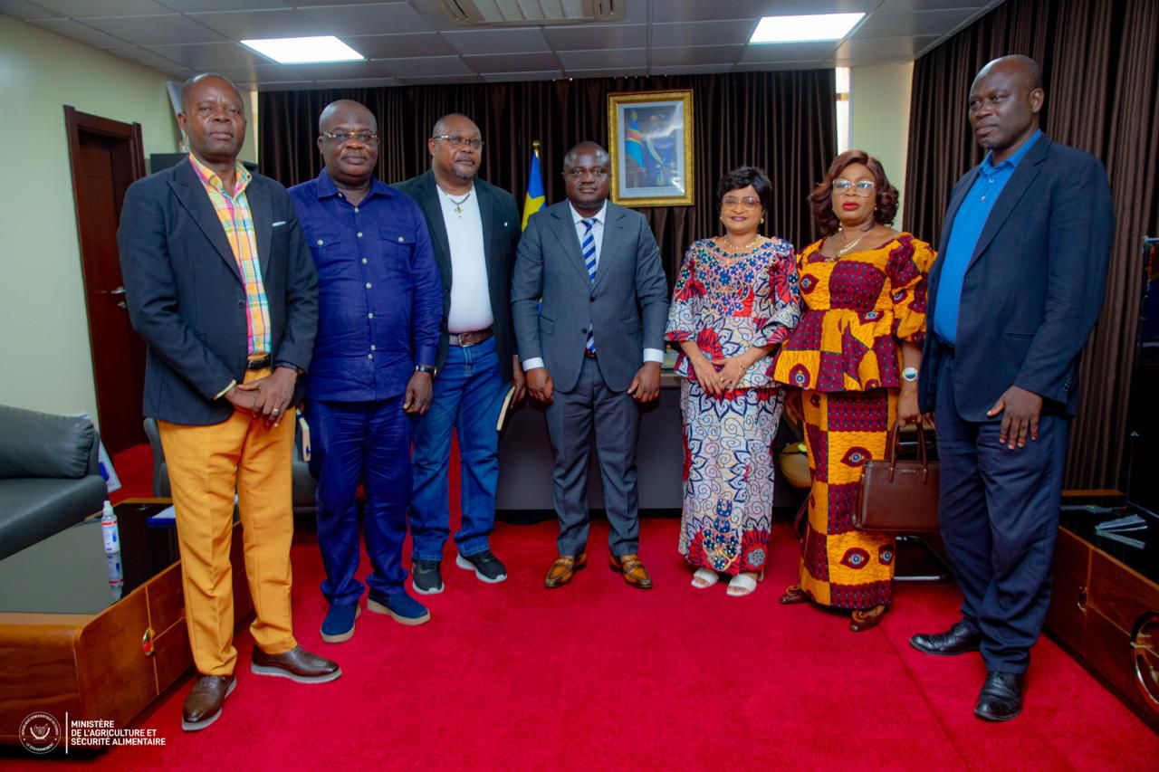 S.E MUHINDO NZANGI à l’écoute de l’ONAPAC, la direction et le syndicat rassurent les agents et dénoncent les rumeurs